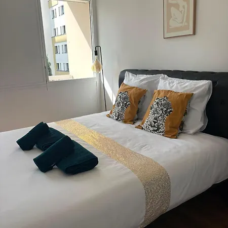 Grand Proche De Paris Apartamento